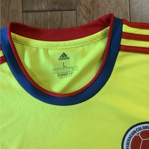 Adidas soccer shirt - Picture 2 of 3